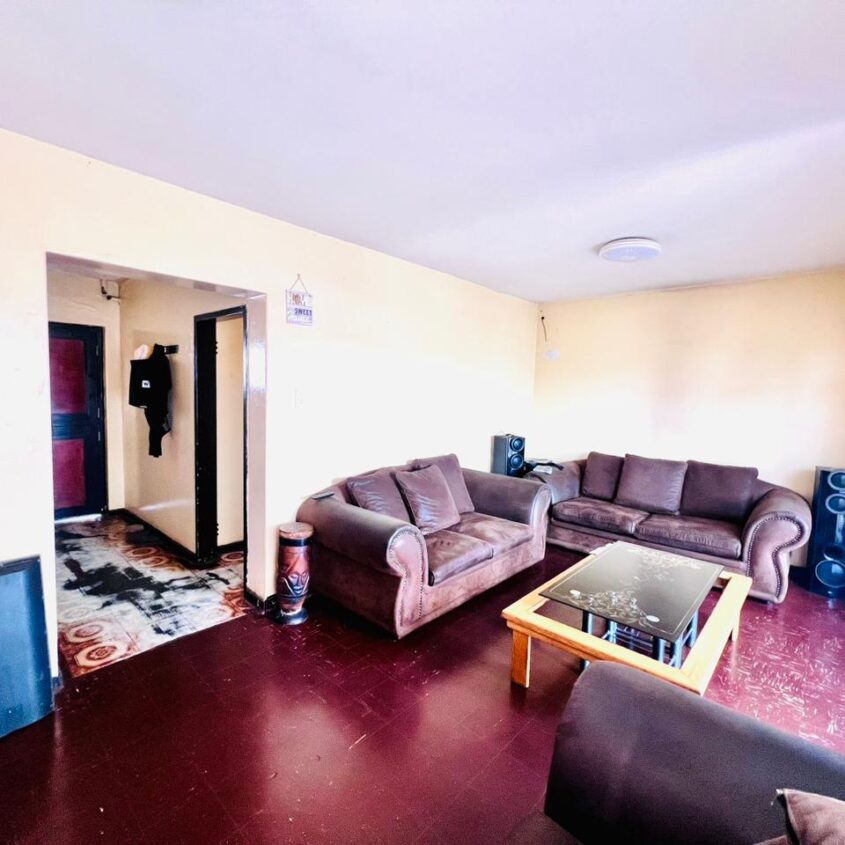 DUPLEX IN CHRISVILLE