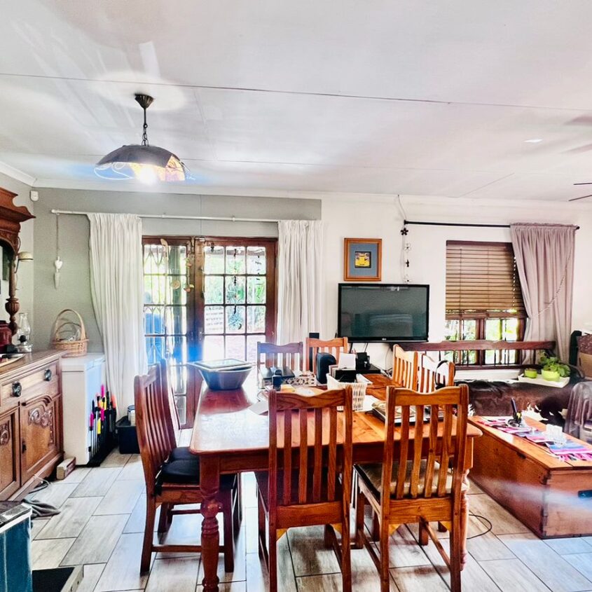 CLEAN HOUSE IN ALBERTON NORTH