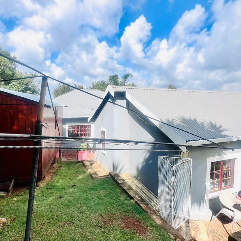CLEAN HOUSE IN ALBERTON NORTH