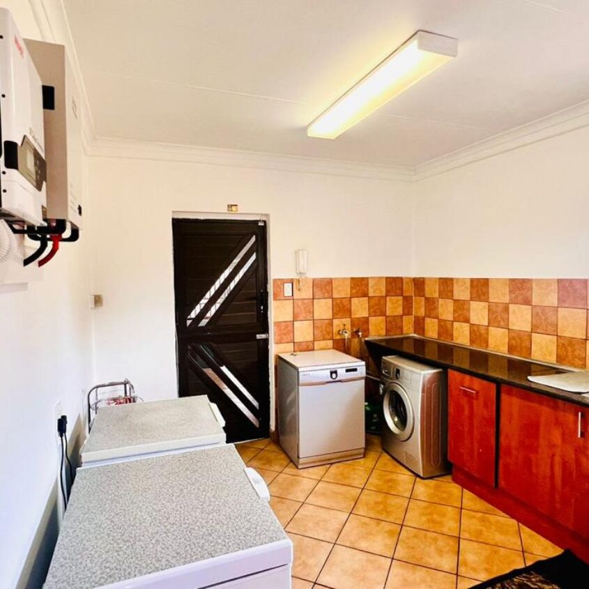 CLOEN HOME AT FLORENTIA