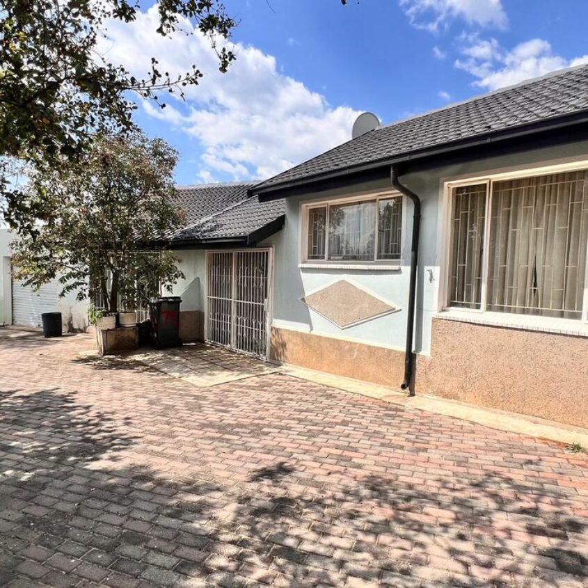 elandspark nice home