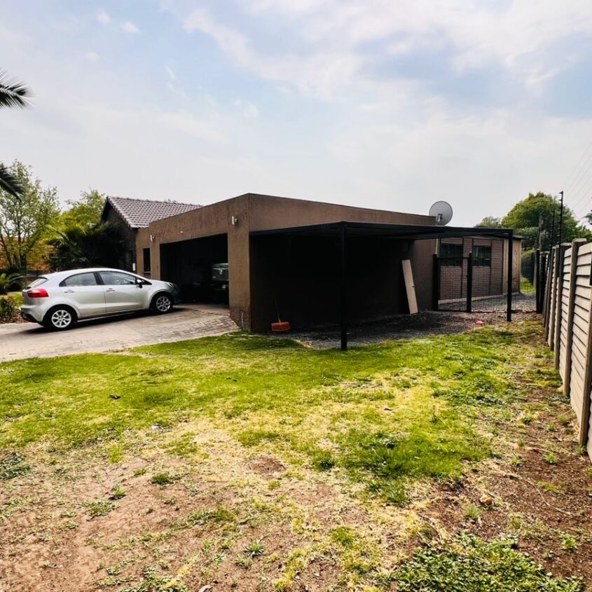 BREATIFUL HOME IN ALBERTON