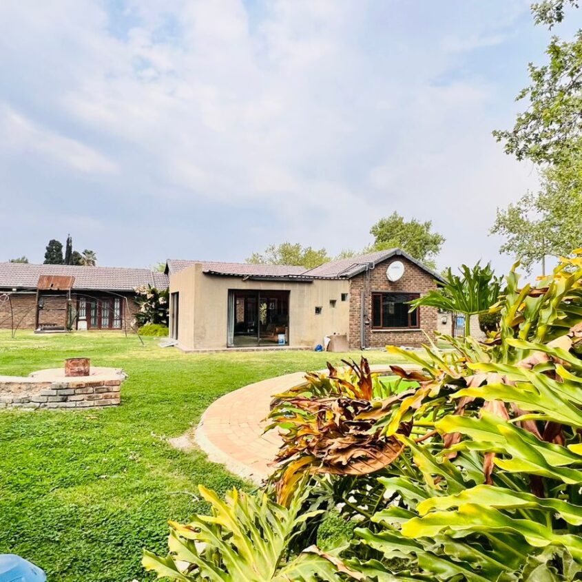 BREATIFUL HOME IN ALBERTON
