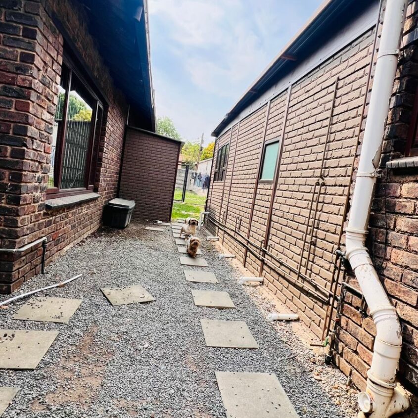 BREATIFUL HOME IN ALBERTON