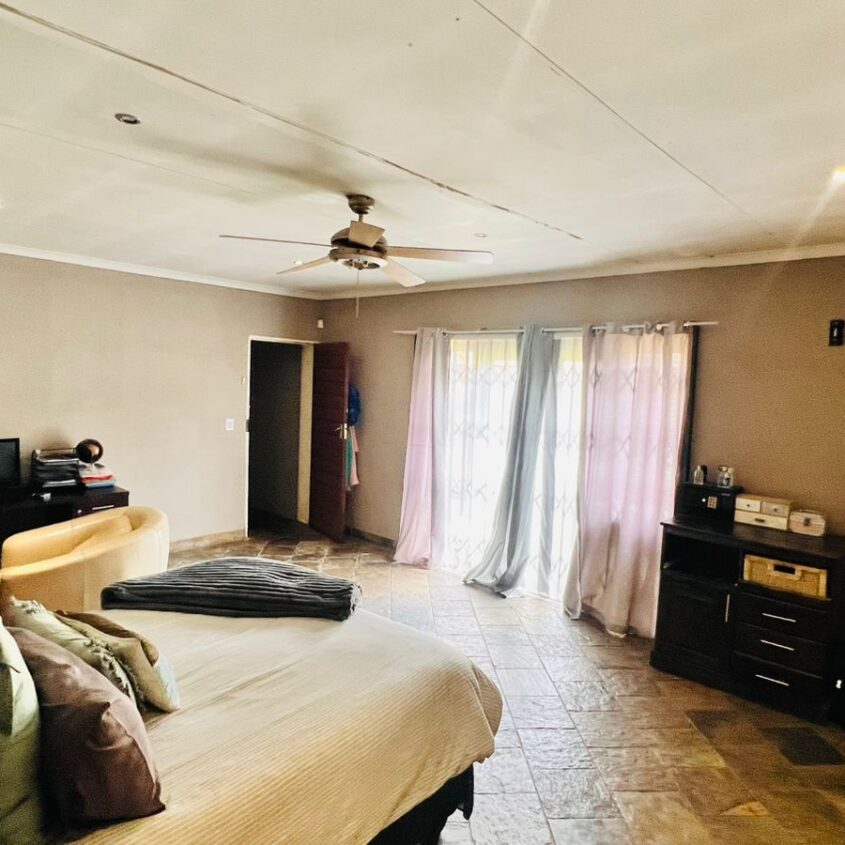 BREATIFUL HOME IN ALBERTON