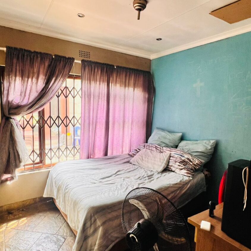 BREATIFUL HOME IN ALBERTON