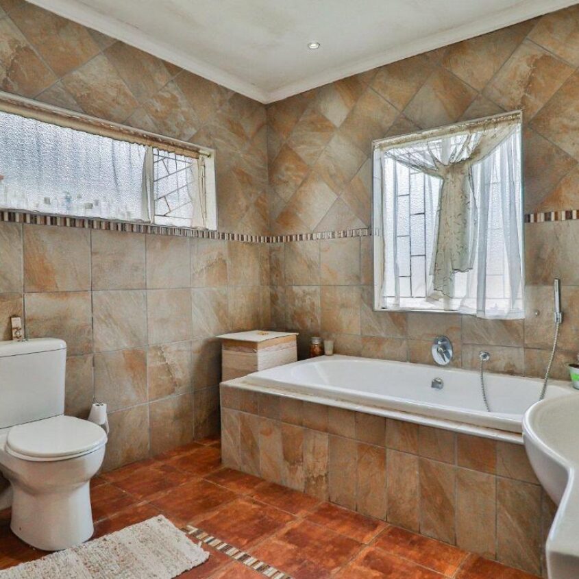 Rewlatch house and church