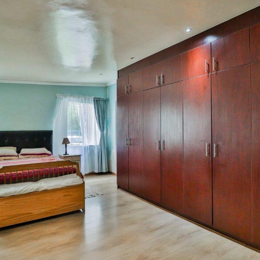 Rewlatch house and church