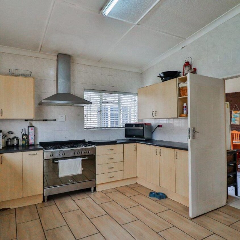 Rewlatch house and church