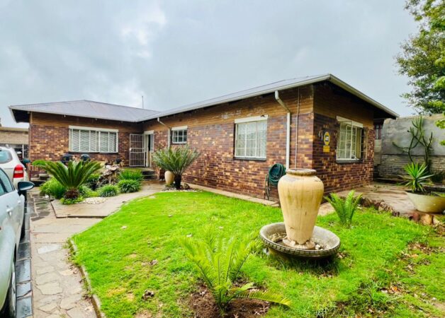 FOREST HILLS PROPERTY
